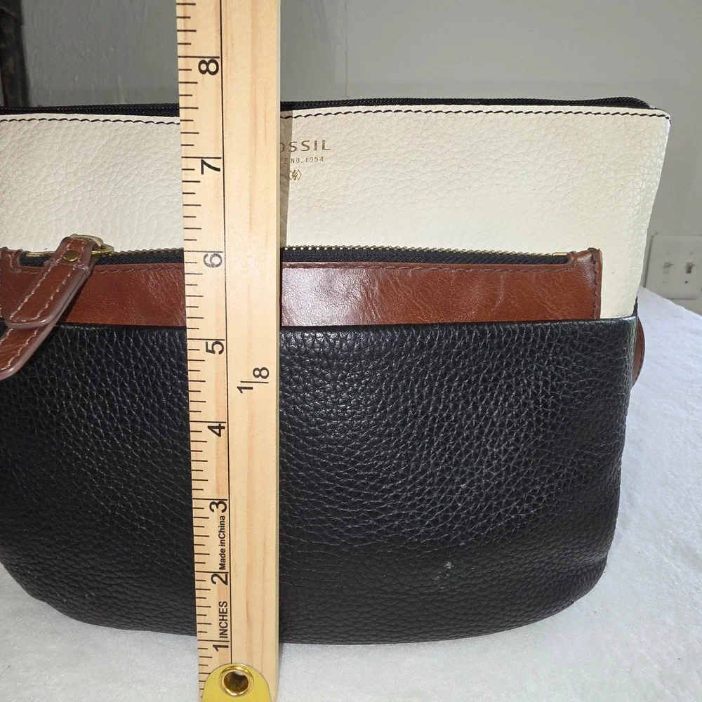 Fossil durable adds